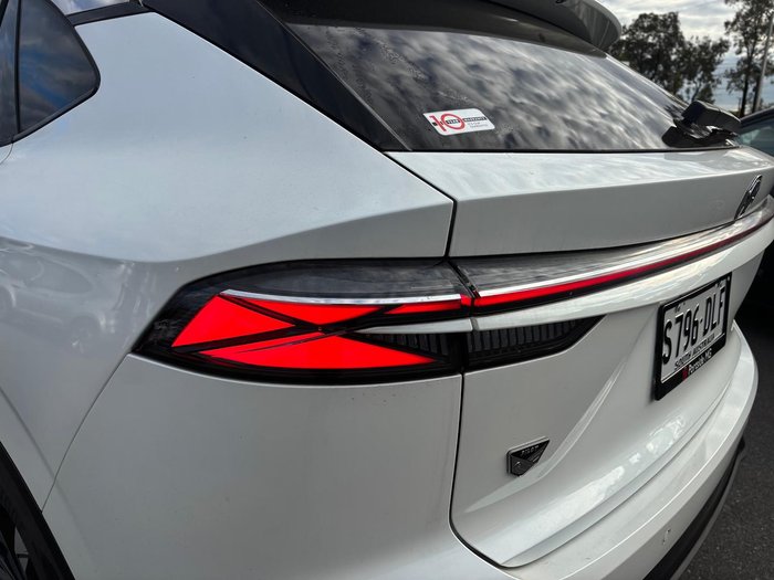2025 MG HS Essence AS33 MY25 Pearl White