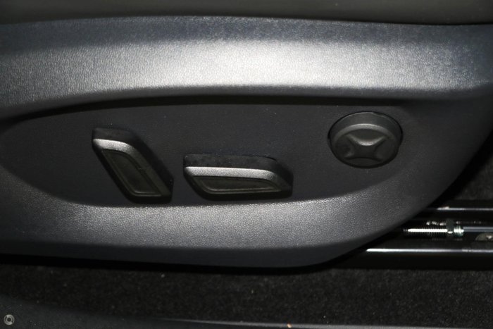 2025 MG HS Essence AS33 MY25 Pearl White