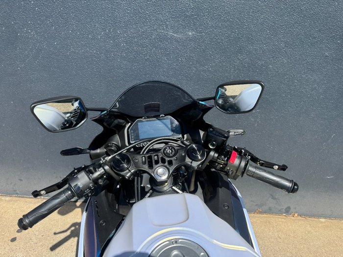 2025 Yamaha 2025 Yamaha 320CC YZF320A R3 WHITE