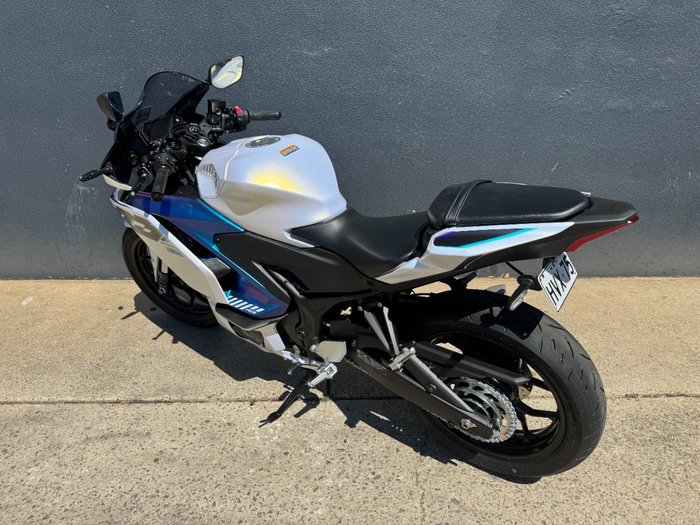 2025 Yamaha 2025 Yamaha 320CC YZF320A R3 WHITE