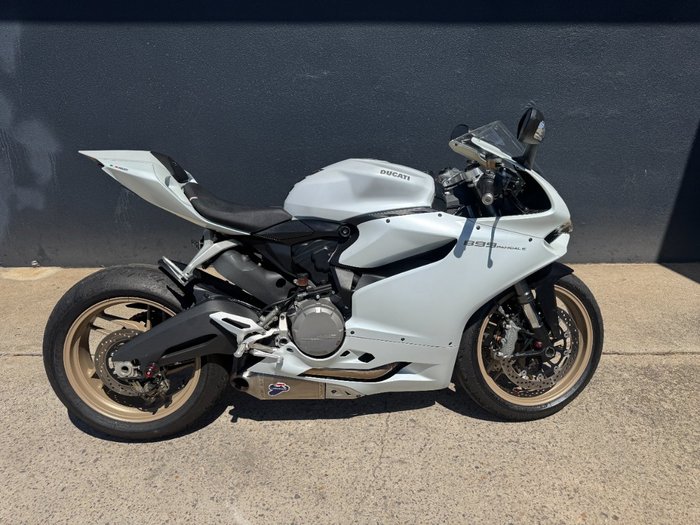 2015 DUCATI 899 PANIGALE