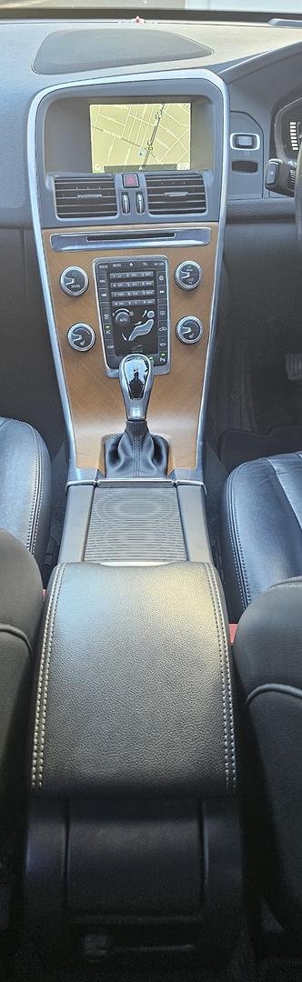 2016 Volvo XC60 T5 Luxury MY16 Crystal White