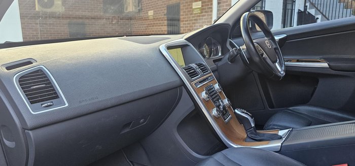 2016 Volvo XC60 T5 Luxury MY16 Crystal White