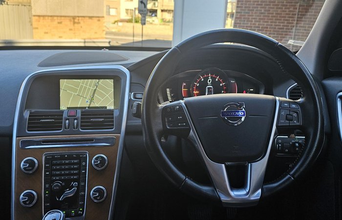 2016 Volvo XC60 T5 Luxury MY16 Crystal White