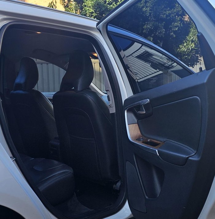 2016 Volvo XC60 T5 Luxury MY16 Crystal White