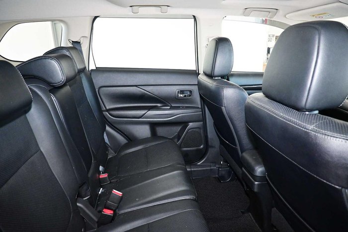 2017 Mitsubishi Outlander Exceed