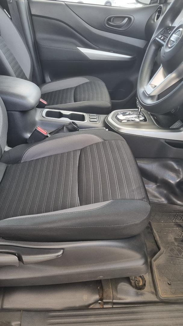 2021 Nissan Navara SL