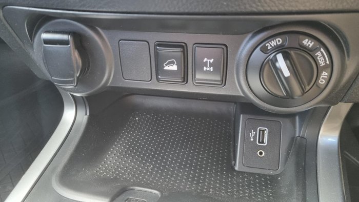 2021 Nissan Navara SL