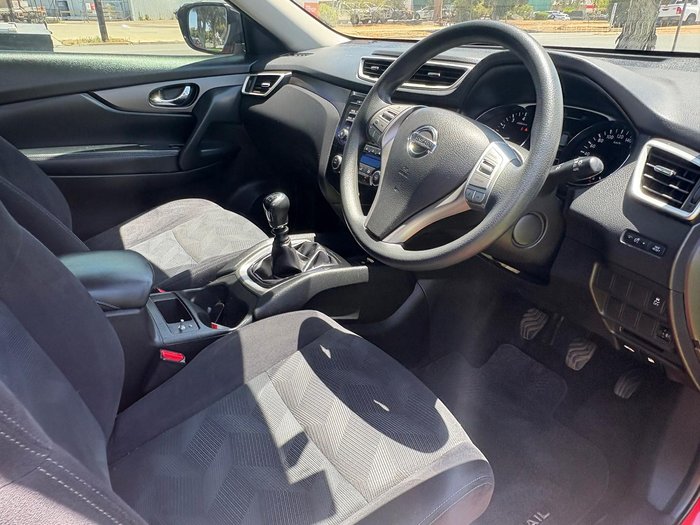 2015 Nissan X-TRAIL ST