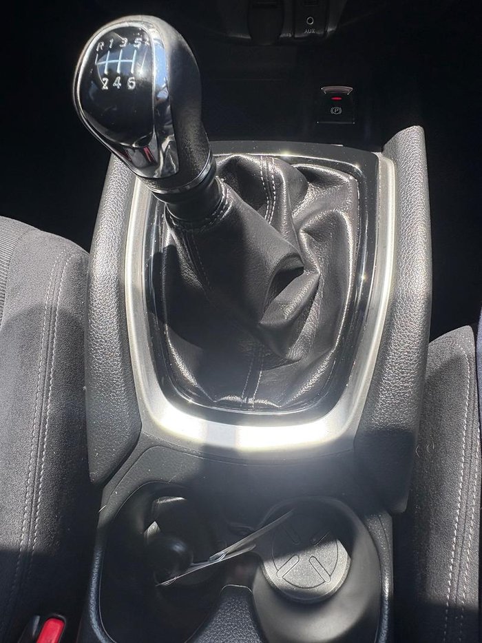 2015 Nissan X-TRAIL ST