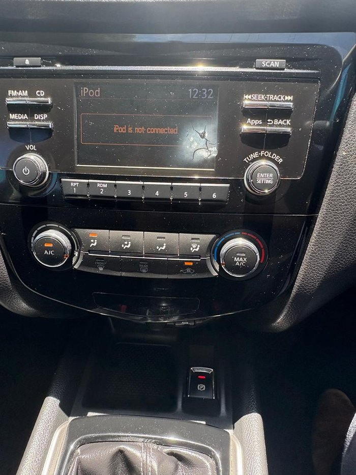 2015 Nissan X-TRAIL ST