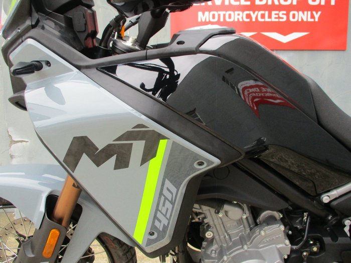 2024 CFMOTO 450 MT