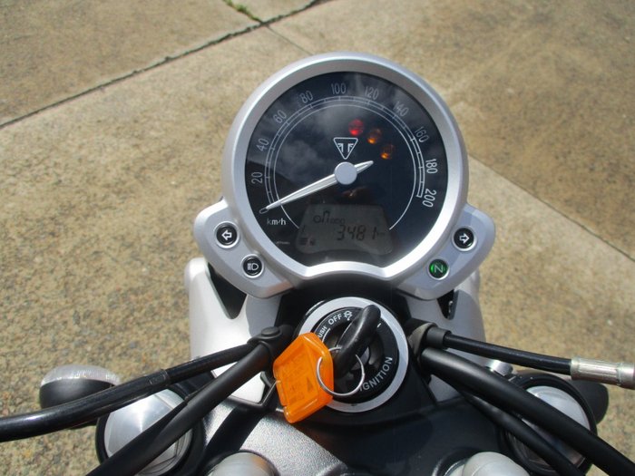 2017 Triumph STREET TWIN-PC RED