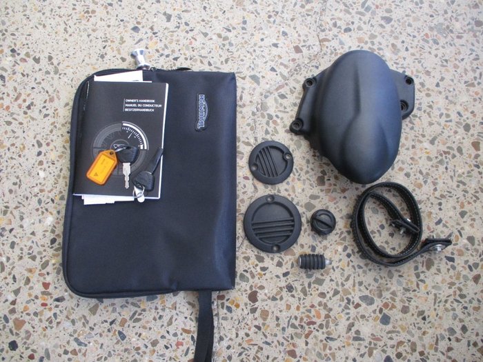 2017 Triumph STREET TWIN-PC RED