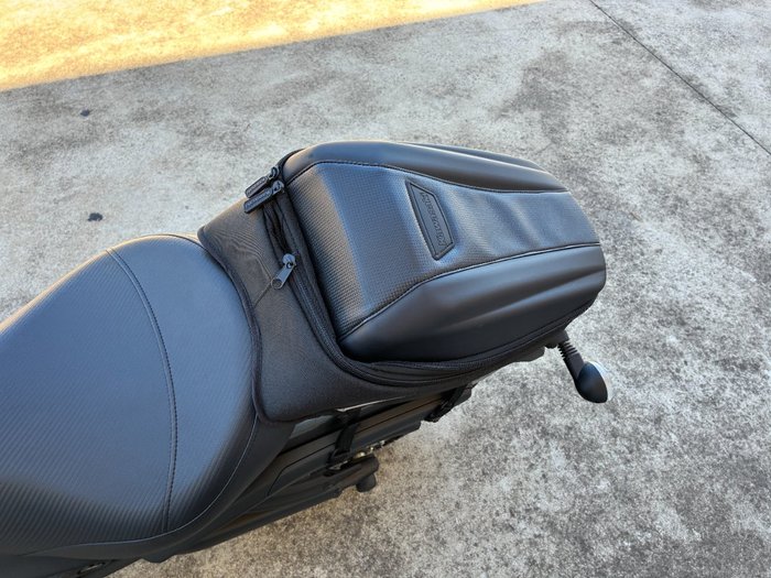 2025 Kawasaki VULCAN S CAFE Grey