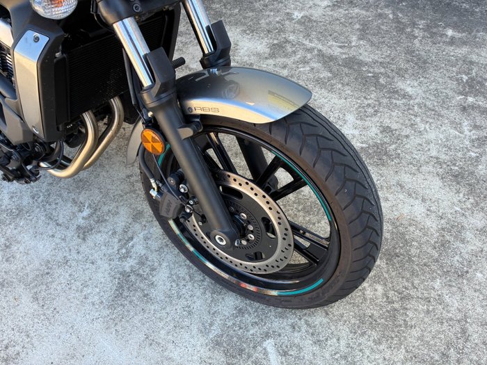 2025 Kawasaki VULCAN S CAFE Grey