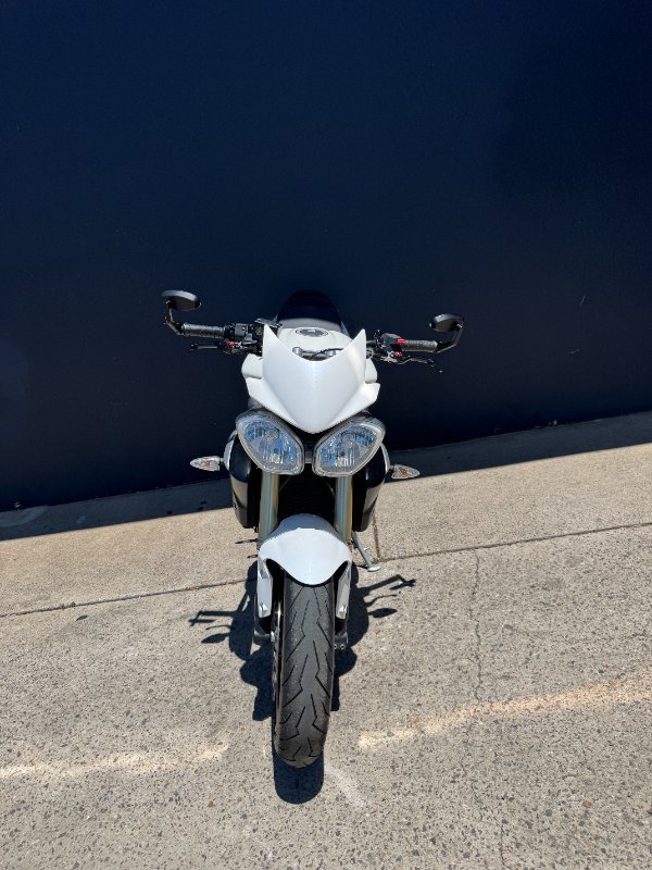 2015 Triumph STREET TRIPLE 660 WHITE
