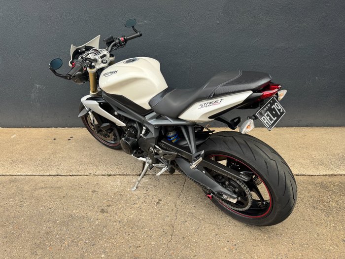 2015 Triumph STREET TRIPLE 660 WHITE