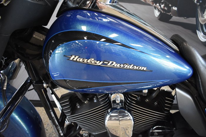 2014 Harley-davidson FLHX STREET GLIDE Daytona Blue