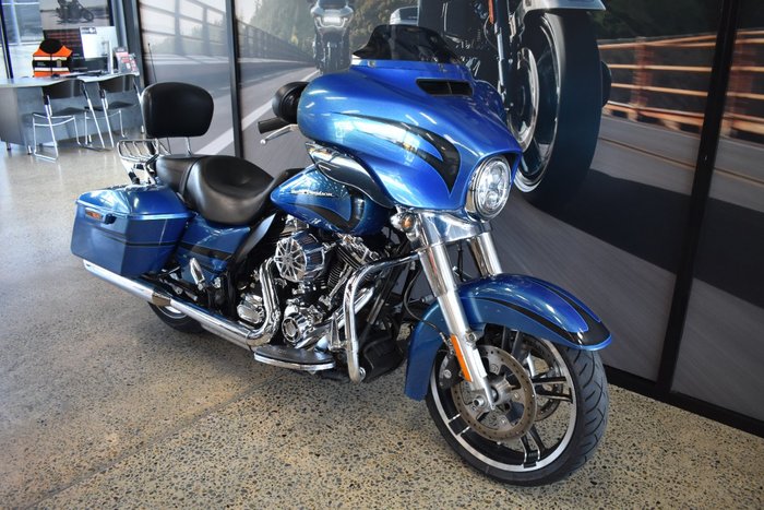 2014 Harley-davidson FLHX STREET GLIDE Daytona Blue