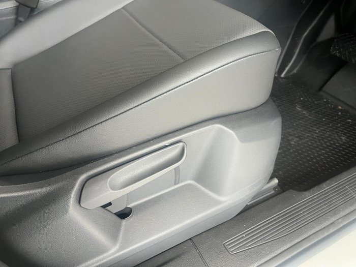 2025 Volkswagen Caddy TSI220