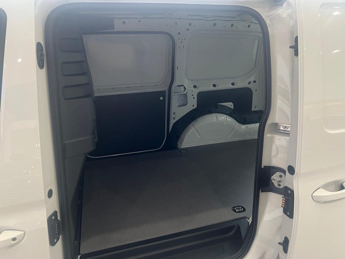2025 Volkswagen Caddy TSI220
