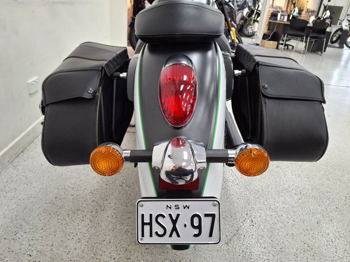 2016 Kawasaki VULCAN 900 (VN900) CLASSIC