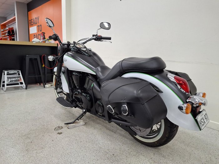 2016 Kawasaki VULCAN 900 (VN900) CLASSIC
