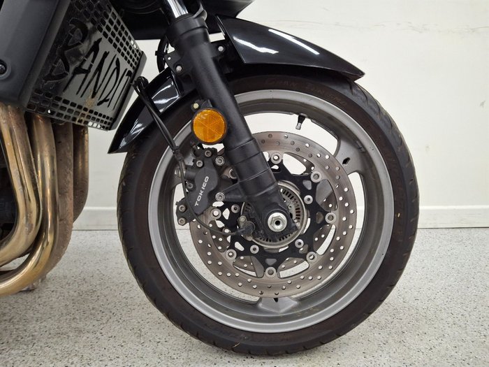 Suzuki 2011 SUZUKI 1250CC GSF1250SLO BANDIT FAIRED Black