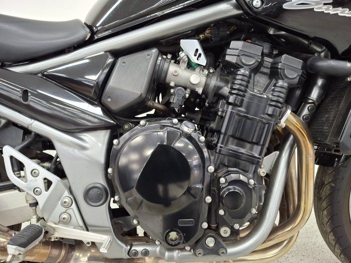 Suzuki 2011 SUZUKI 1250CC GSF1250SLO BANDIT FAIRED Black