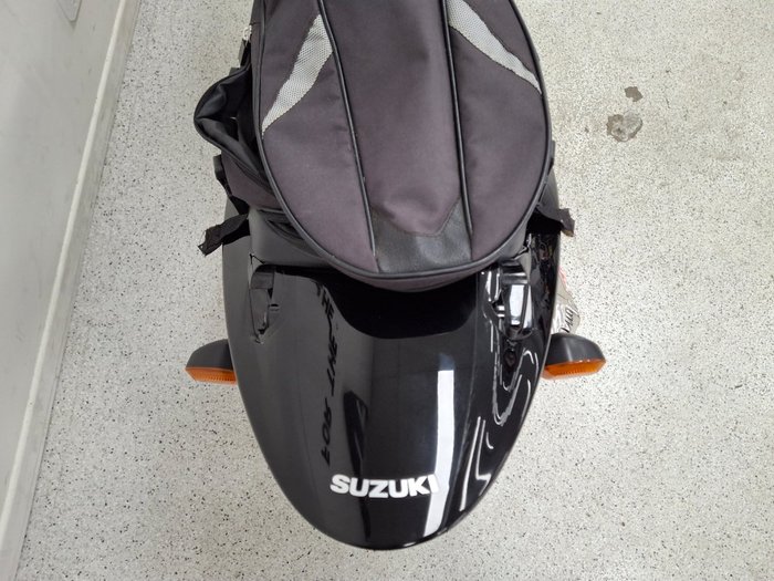 Suzuki 2011 SUZUKI 1250CC GSF1250SLO BANDIT FAIRED Black