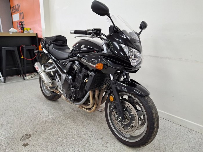 Suzuki 2011 SUZUKI 1250CC GSF1250SLO BANDIT FAIRED Black