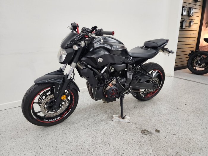 2017 YAMAHA MT-07 LA (ABS)