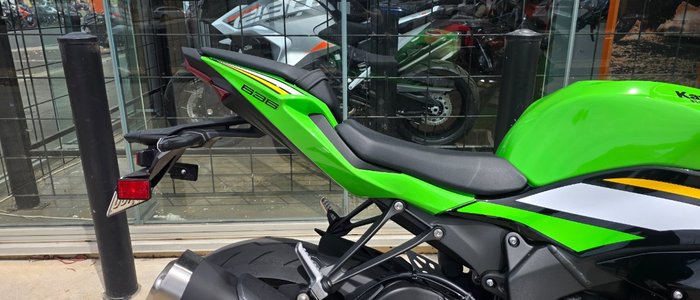2025 Kawasaki NINJA ZX-6R (636) KRT GREEN