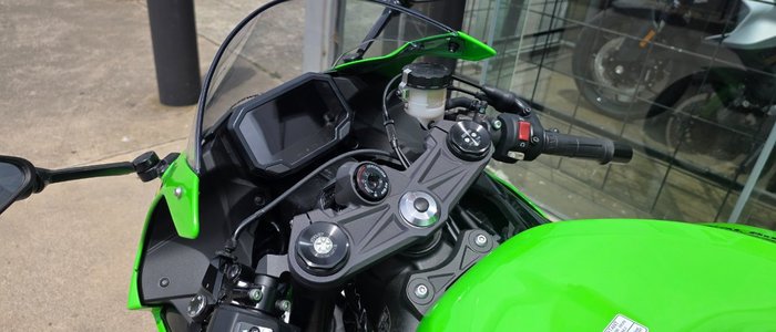 2025 Kawasaki NINJA ZX-6R (636) KRT GREEN