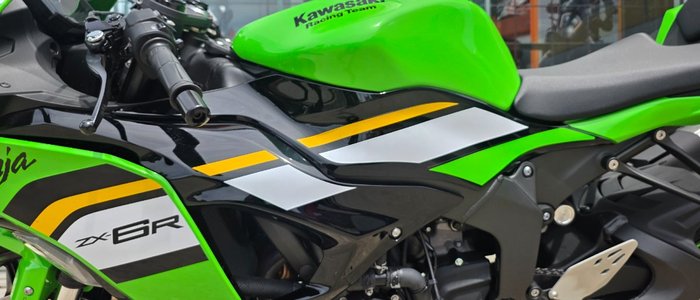 2025 Kawasaki NINJA ZX-6R (636) KRT GREEN