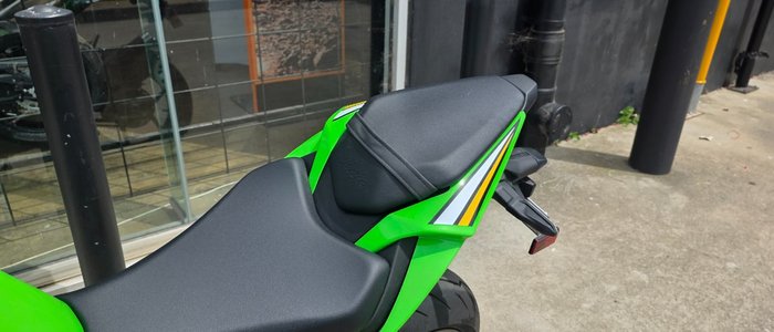 2025 Kawasaki NINJA ZX-6R (636) KRT GREEN