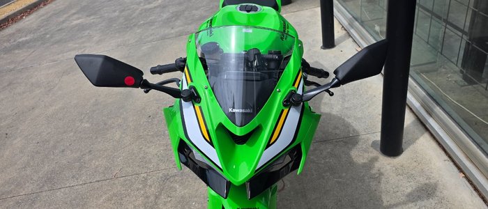 2025 Kawasaki NINJA ZX-6R (636) KRT GREEN
