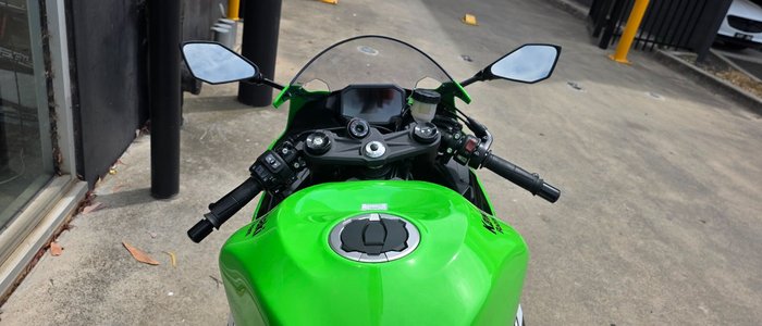 2025 Kawasaki NINJA ZX-6R (636) KRT GREEN