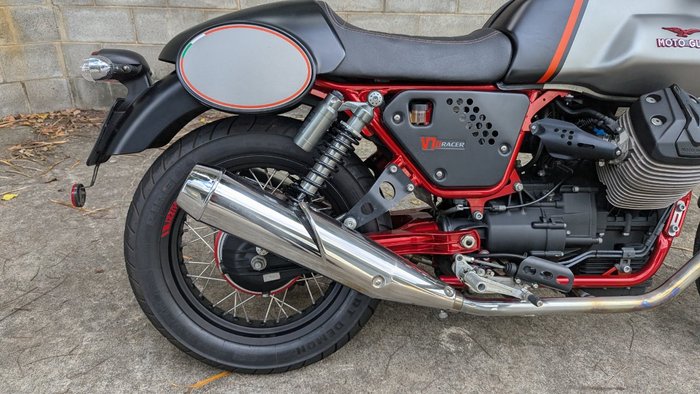 2016 MOTO GUZZI V7 RACER