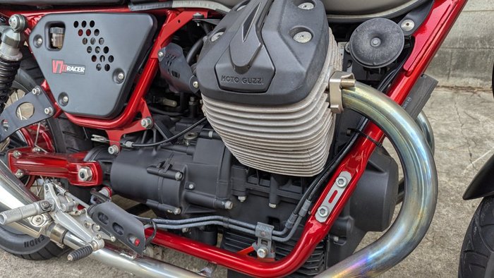 2016 MOTO GUZZI V7 RACER