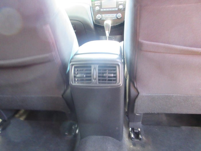 2016 Nissan X-TRAIL ST