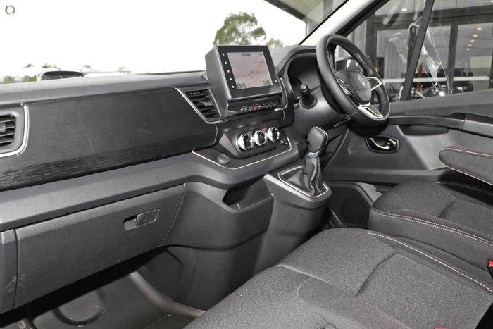 2025 Renault Trafic Crew Lifestyle