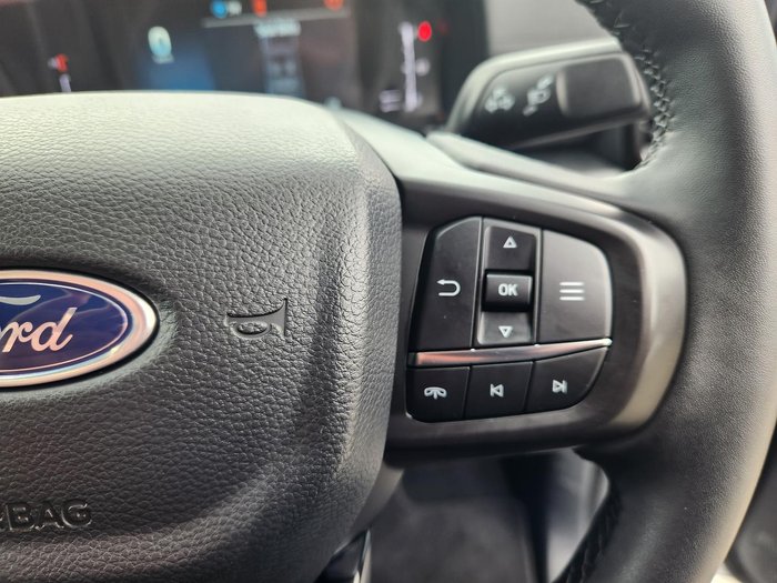 2025 Ford Everest Black Edition