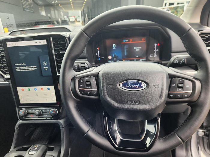 2025 Ford Everest Black Edition