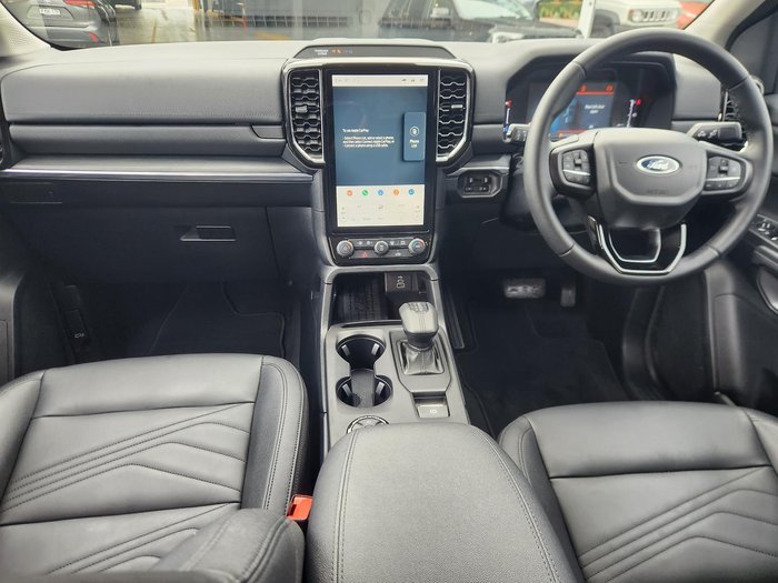 2025 Ford Everest Black Edition