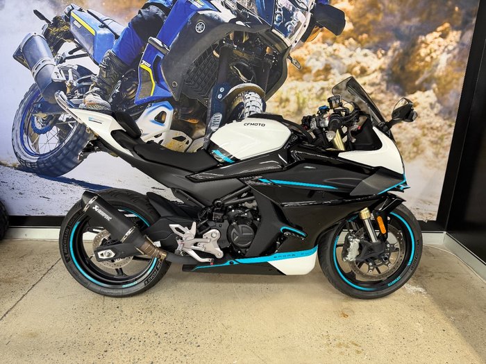 2023 CFMOTO 450 SR ABS WHITE