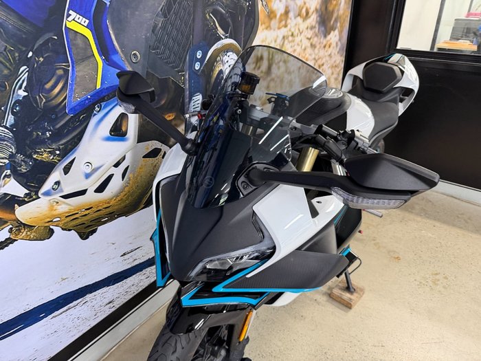 2023 CFMOTO 450 SR ABS WHITE