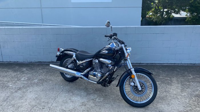 2009 Suzuki VL250 (LC250 INTRUDER) Black