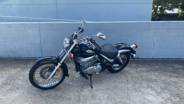 2009 Suzuki VL250 (LC250 INTRUDER) Black